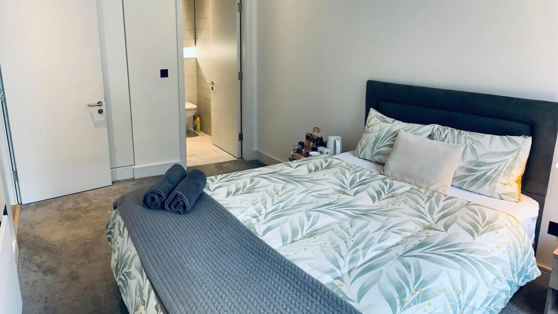 Modern Ensuite Double Bedroom Dublin